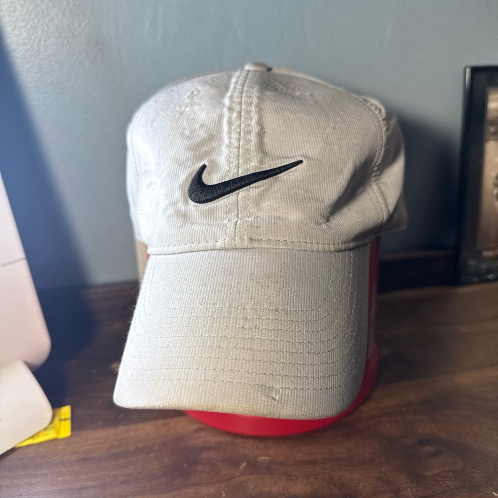 Nike Gray Casual Cap with Black Logo